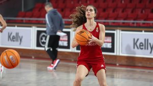 Benfica Female Basketball Player